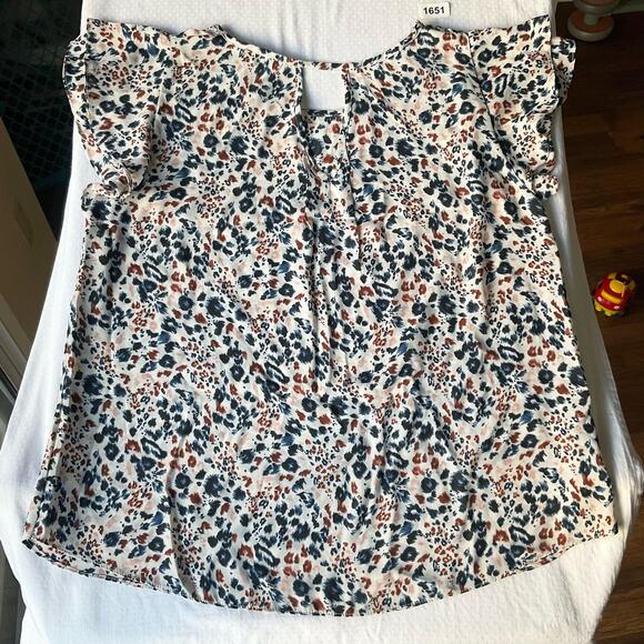 Spin USA Women’s Short Sleeve Blouse size XL, Leopard White Blue Red - Picture 8 of 8